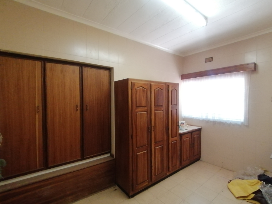 5 Bedroom Property for Sale in Vaal Park North West